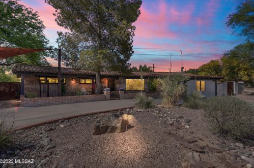 702 Chula Vista Rd, Tucson, AZ 85704-4213