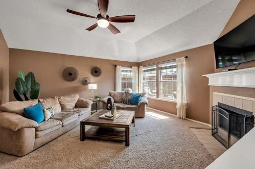 4304 Sandalwood Ln, Frisco TX 75035-8481 exterior