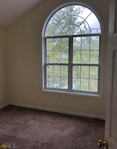 2880 Fld Spg Dr, Lithonia GA 30058-3851 exterior