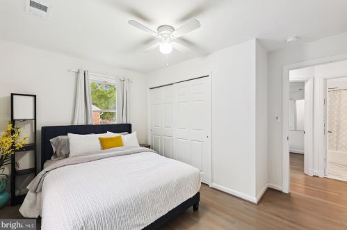 5117 Mount Vernon Memorial Hwy, Alexandria VA  22309-3319 exterior