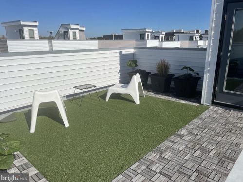 2648 Collins St, Philadelphia PA  19125-1408 exterior