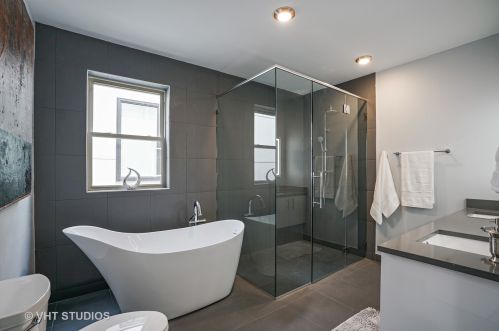 4047 Calumet Ave, Chicago IL 60616-1405 exterior