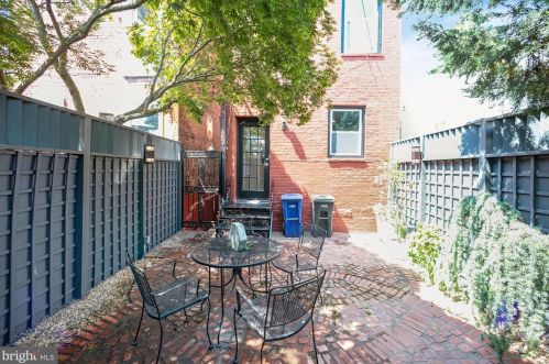 308 T St, Washington DC 20001-1843 exterior