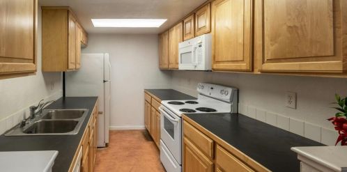 3134 Nantucket Ter, Davis CA 95618-4970 exterior