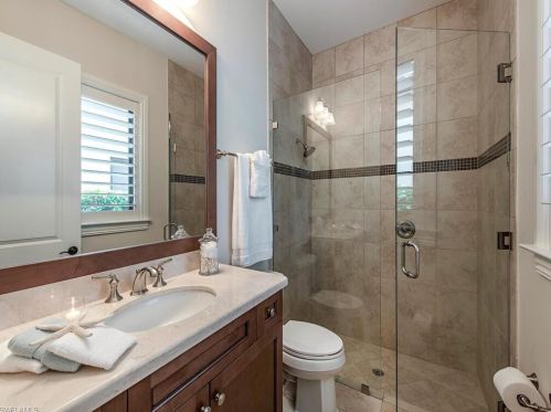 2289 Residence Cir, Naples FL 34105-3084 exterior