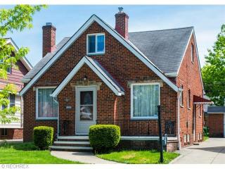 5811 Gilbert Ave, Cleveland OH  44129-3040 exterior