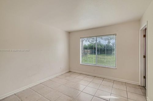 2029 Hideaway Cir, Fort Pierce FL 34952-4801 exterior