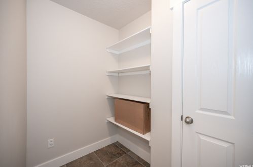 1958 Bluffside Cir, Sandy UT exterior