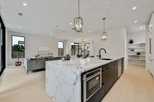 1807 Collier St, Austin TX 78704-2911 exterior