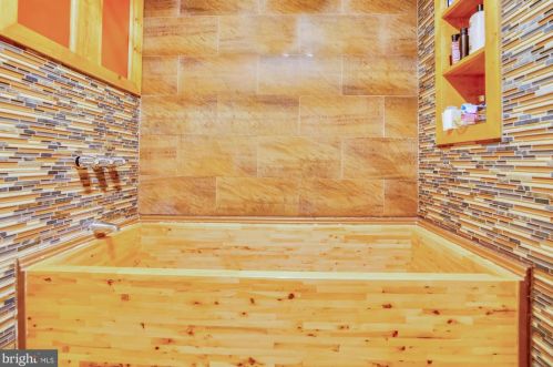 1206 Bryan Pt Rd, Accokeek MD 20607-9619 exterior