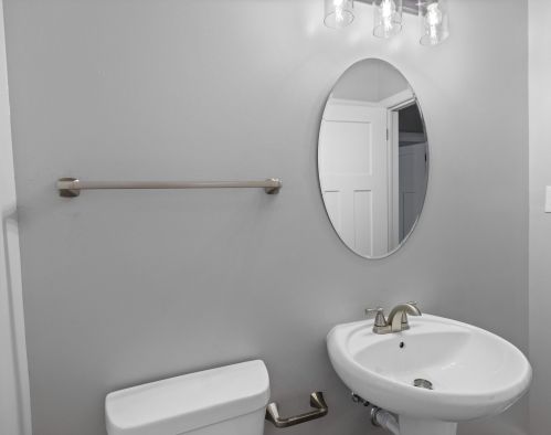 2953 43, Milwaukee WI 53219-3402 exterior