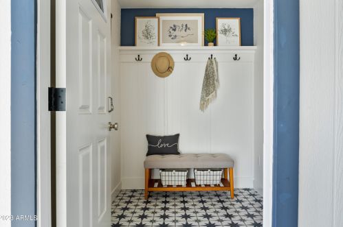 3926 Andorra Dr, Phoenix AZ  85032-6612 exterior