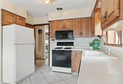 4731 Octavia Ave, Chicago IL 60706-4608 exterior