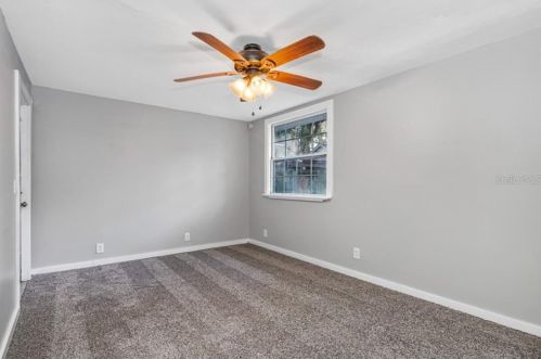 8504 22 St, Tampa FL 33612-7021 exterior