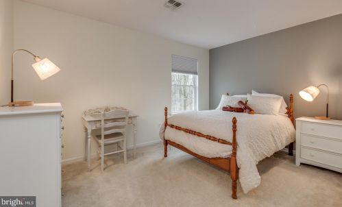 28 Tynemouth Dr, Lumberton Township NJ 08048-5801 exterior