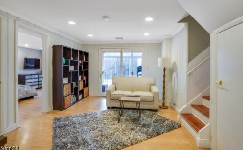 503 Park Ave, Berkeley Heights NJ 07922-1421 exterior