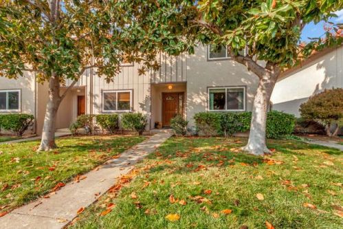 1415 Saint James Pkwy, Concord, CA 94521-3615