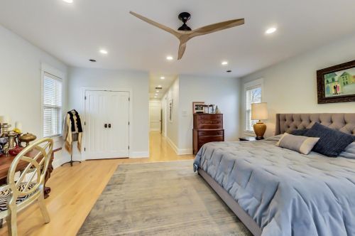 1840 Wellington Ave, Chicago IL 60657-4030 exterior