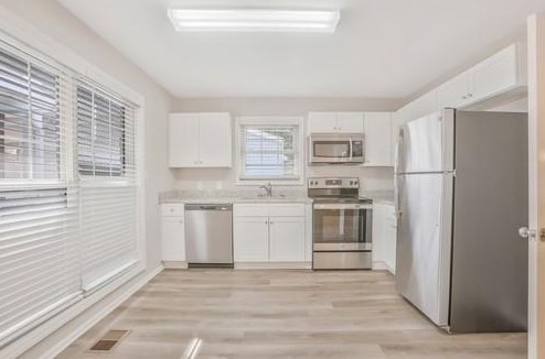 3269 Moravia Dr, Lithonia GA  30038-2637 exterior