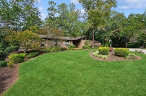 230 Brandon Pl, Atlanta, GA 30328-1236