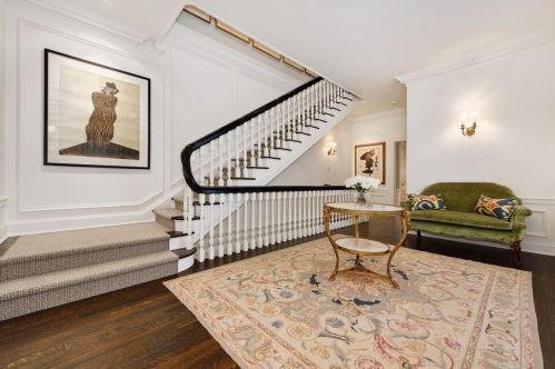 1521 State Pkwy, Chicago IL 60610-1613 exterior