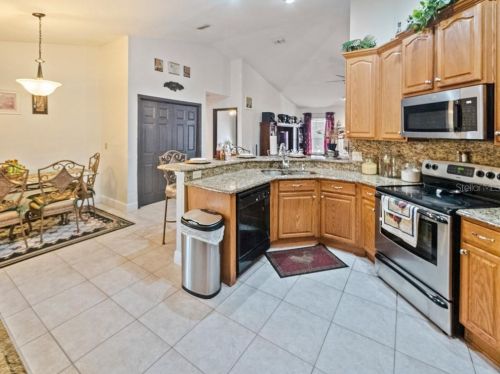 1132 Climbing Rose Dr, Orlando FL 32818-6919 exterior