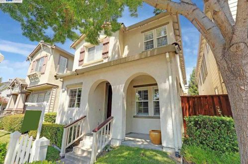 63 Cleaveland Rd, Concord, CA 94523-3746