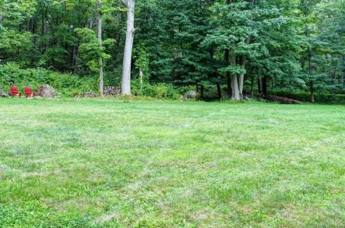 108 Hickory Hl Rd, New Britain CT 06052-1009 exterior