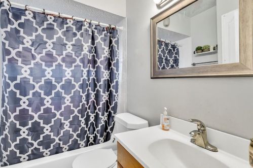 4013 Rainier St, Irving TX 75062-7208 exterior