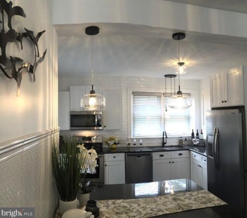 2008 Marietta Ave, Lancaster PA 17603-2354 exterior