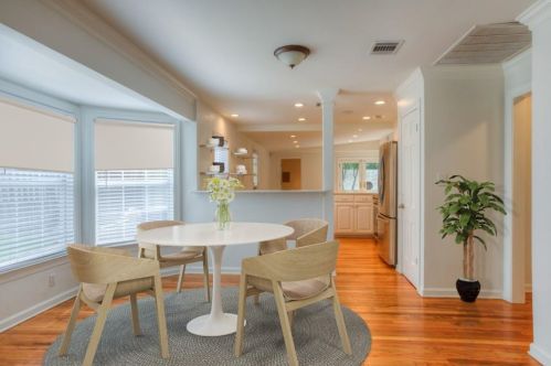 1805 Forest Trl, Austin TX  78703-2925 exterior