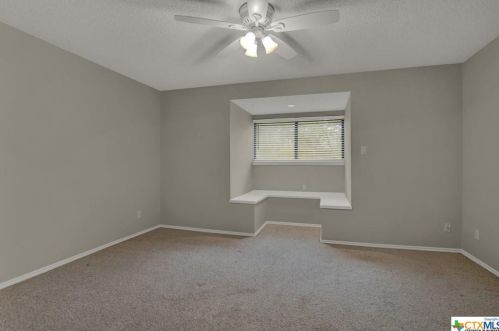 9335 Gloxinia Dr, San Antonio TX 78266-2530 exterior