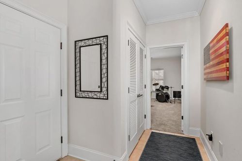 1021 Madeline Ln, Atlanta GA  30350-4024 exterior