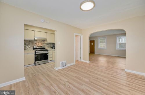 4610 Woodland Ave, Camden NJ 08110-6430 exterior