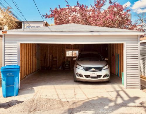 3429 Oakley Ave, Chicago IL 60608-6027 exterior