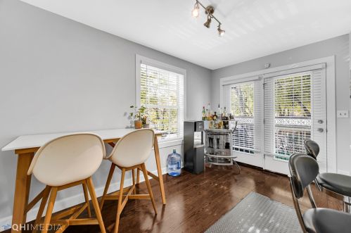 4658 Ellis Ave, Chicago IL  60653-3625 exterior