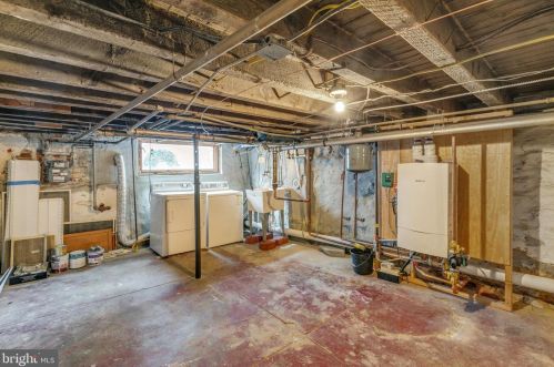 2017 Colorado St, Philadelphia PA 19145-2911 exterior