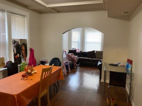 151 Leamington Ave, Chicago IL 60651-1424 exterior