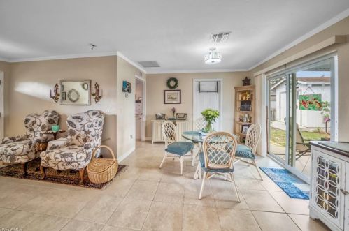 4914 30 Pl, Naples FL 34116-7749 exterior