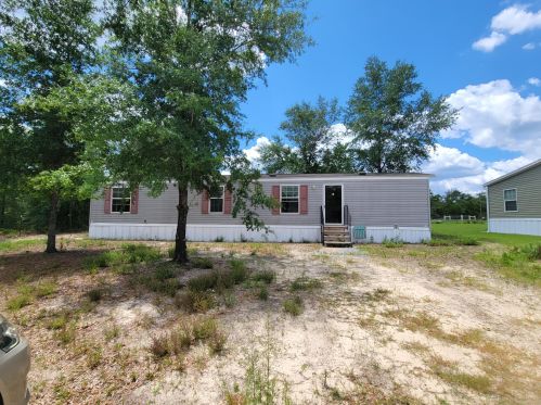 87 Pinetree Ln, Defuniak Springs FL 32433-6864 exterior