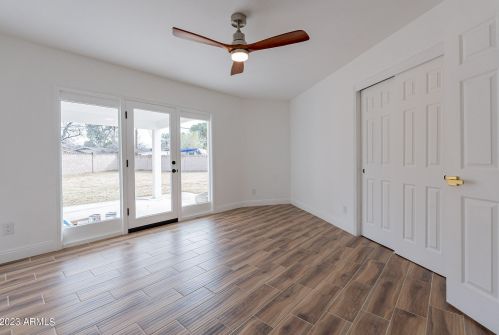 1121 Bethany Home Rd, Phoenix AZ  85014-2229 exterior