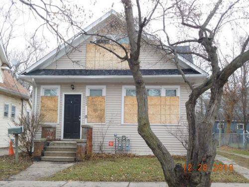 513 Poplar St, Waukegan, IL 60085-3817