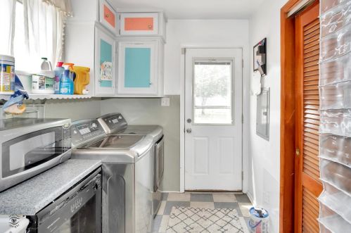 11542 Kolin Ave, Chicago IL 60803-2139 exterior