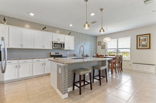 881 Bent Creek Dr, Fort Pierce FL  34947-1326 exterior