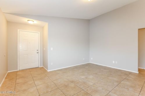 2806 Campo Bello Dr, Phoenix AZ  85032-1925 exterior