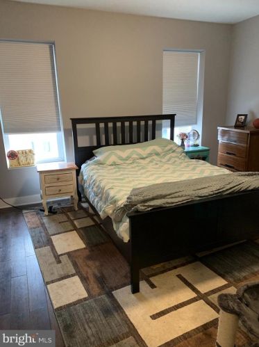 1411 19 St, Philadelphia PA 19146-4655 exterior