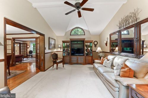 460 Cricket Ln, Media PA 19063-5433 exterior