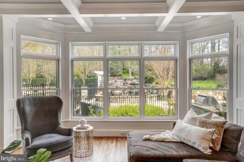 8503 Country Club Dr, Bethesda MD 20817-4579 exterior