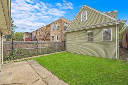 6230 Talman Ave, Chicago IL 60659-4009 exterior