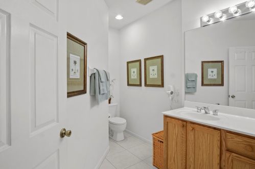 8252 Mulligan Cir, Fort Pierce FL exterior